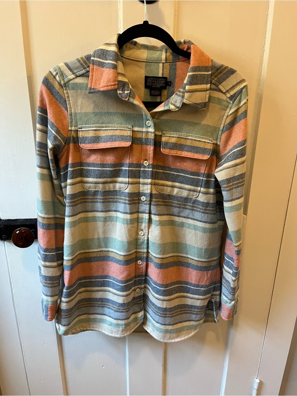 Pendleton Women’s Stripe Board Shirt Boyfriend Button Down 100% Virgin Wool M